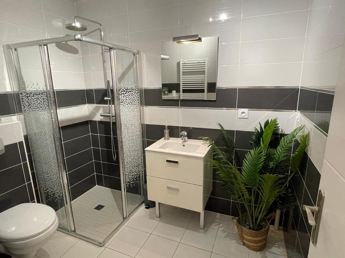 Studio Calme Et Cosy Saint-Julien-les-Villas Bagian luar foto